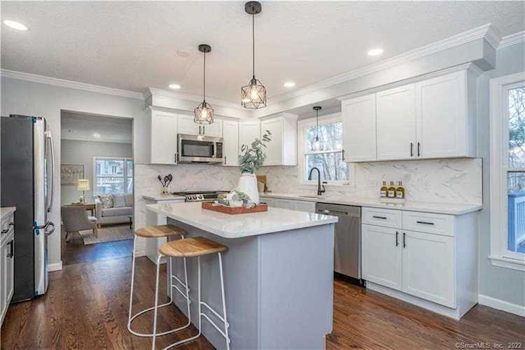 12 Shirleys Court Middletown, CT 06457
