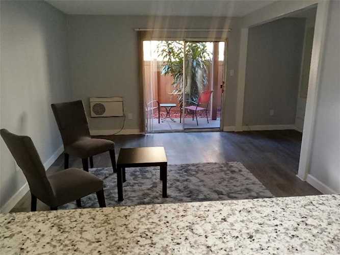 1030 31 W Macarthur Blvd #31 Santa Ana, CA 92707