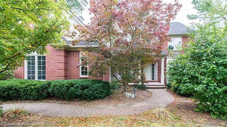 4362 Darlene Dr Commerce Twp, MI 48382
