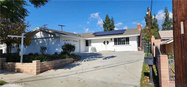 1609 E Deodar St Ontario, CA 91764