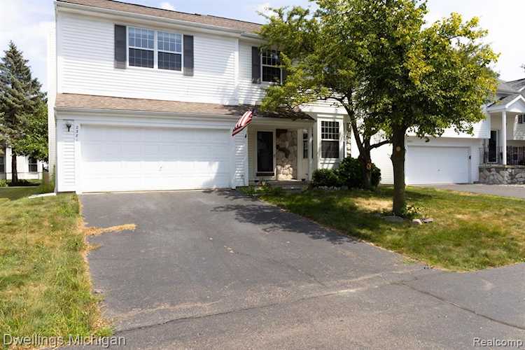 2381 Mcgee Westland, MI 48186 home for sale, MLS#20221025764 | Dwellings Michigan Real Estate Photo 1