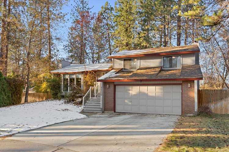 9920 N Fircrest Ct Spokane, WA 99208