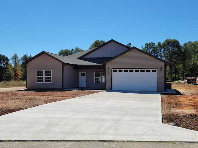 562 Sand Clay Rd Chesnee, SC 29323