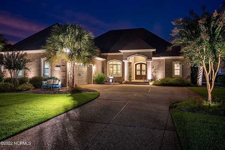 2568 St James Drive Southport, NC 28461