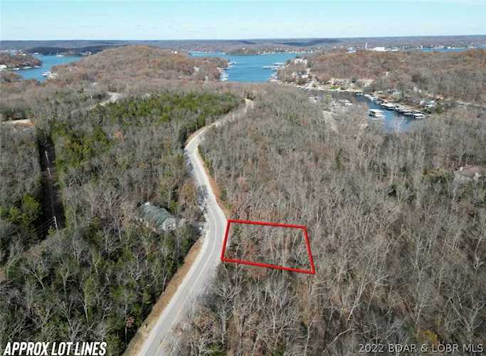 Tbd Bobcat Lot #979 Ln Lake Ozark, MO 65049