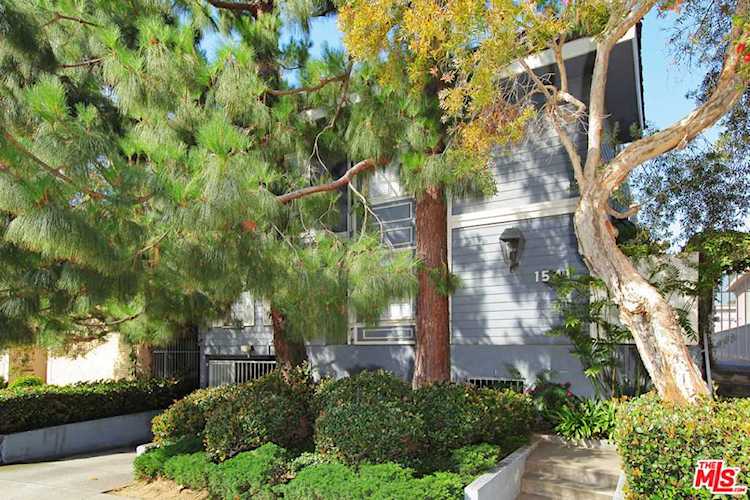 1541 Stoner Ave #5 Los Angeles, CA 90025