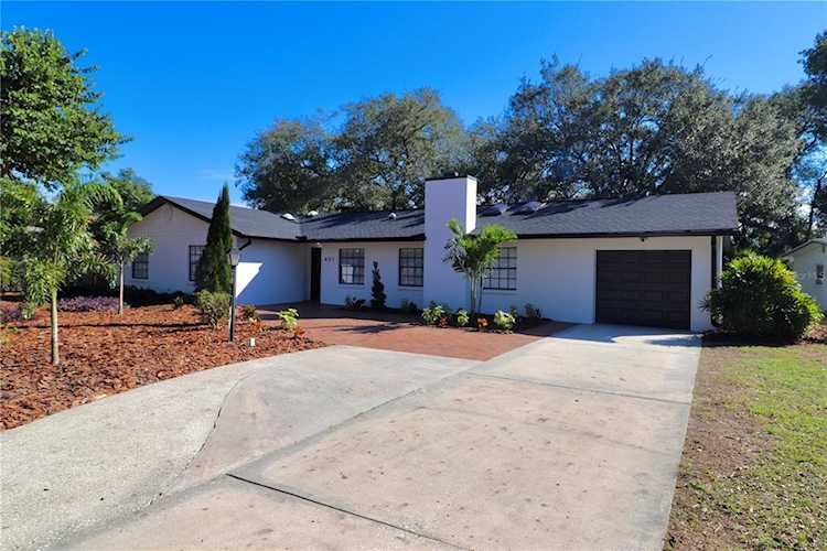 401 Cranberry Ln Brandon, FL 33510