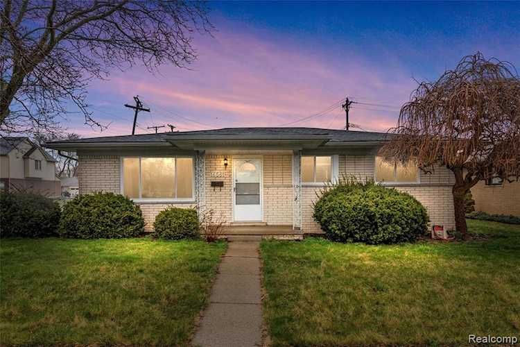 16561 Capri Pl Roseville, MI 48066 | MLS 2220026442 Photo 1