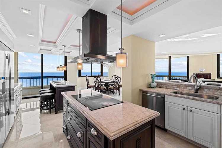 3201 S Ocean Boulevard #701 Highland Beach, FL 33487