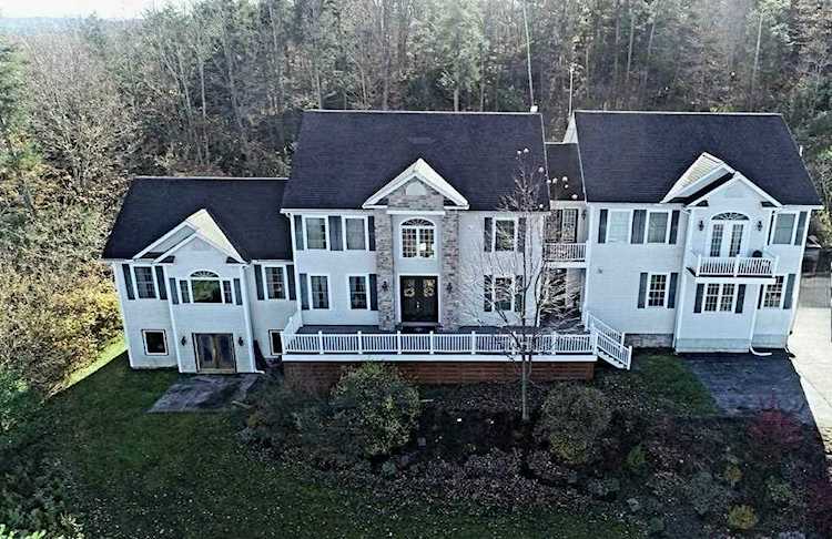 1212 Sunset View Rd Colchester, VT 05446