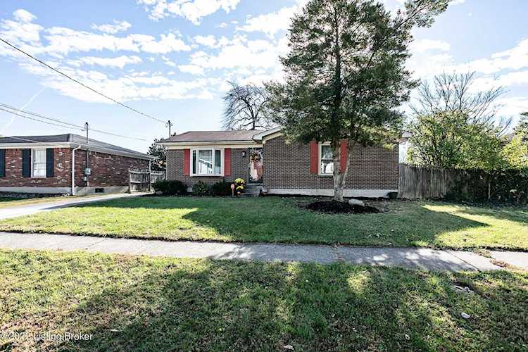 3903 Baymeadow Dr Louisville, KY 40258