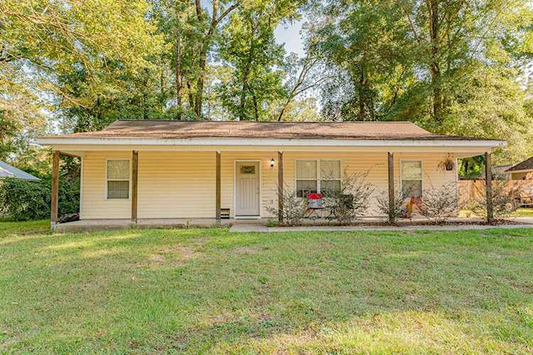 65 Navajo Trl Crawfordville, FL 32327 in Wakulla Gardens Photo 1