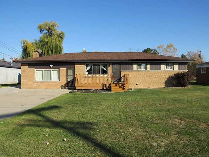 27223 Wyly Chesterfield Twp, MI 48047