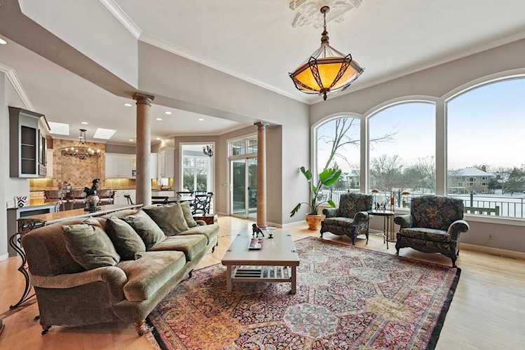 18370 Nicklaus Way Eden Prairie, MN 55347