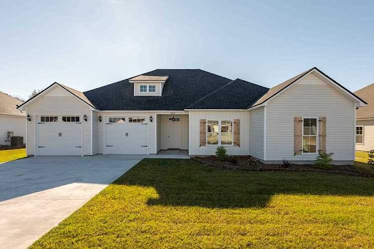 3824 Lu Lane Hahira, GA 31632