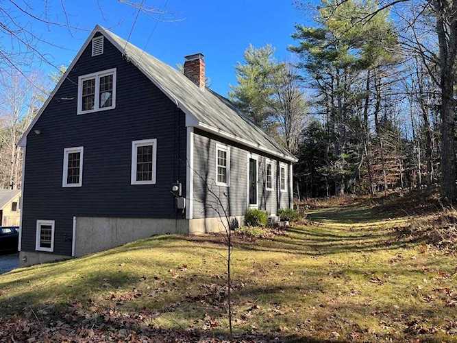 95 Dickey Hill Rd Deering, NH 03244