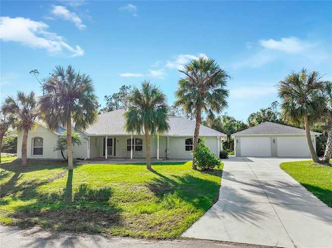 3271 Alesio Ave North Port, FL 34286