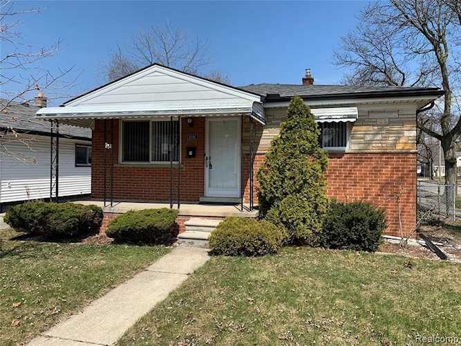 8191 Dale Center Line, MI 48015 | MLS 2220023743 Photo 1