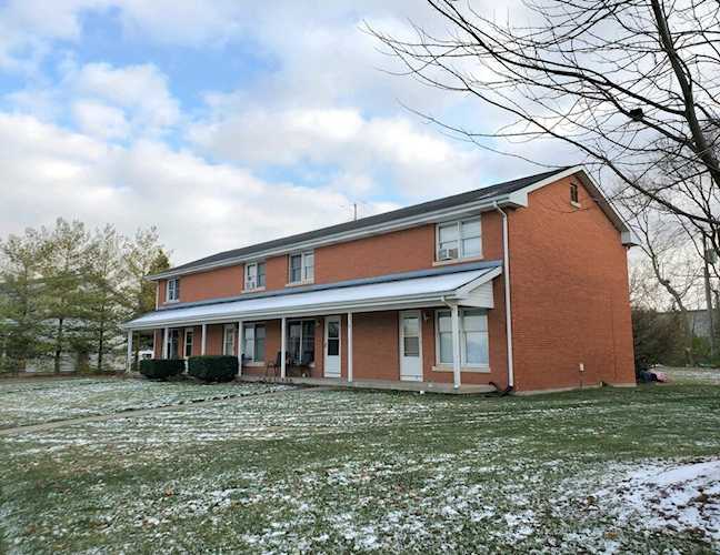 PHOTOS & DETAILS: 122 Colonial Parkway, Yorkville, IL 60560 For Sale - MLS #11676568 - Photos, Virtual Tour, School Info - Real Estate Listing Info Photo 1