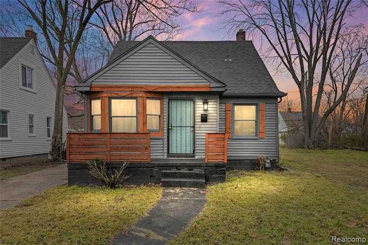 19338 Ferguson St Detroit, MI 48235 | MLS 2220000032 Photo 1