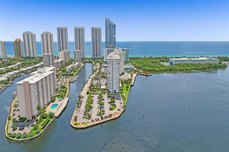 500 Bayview Dr #1032 Sunny Isles Beach, FL 33160