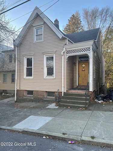 136 2nd Ave Albany, NY 12202