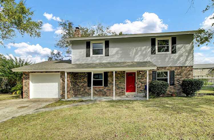 221 Horseshoe Dr Goose Creek, SC 29445