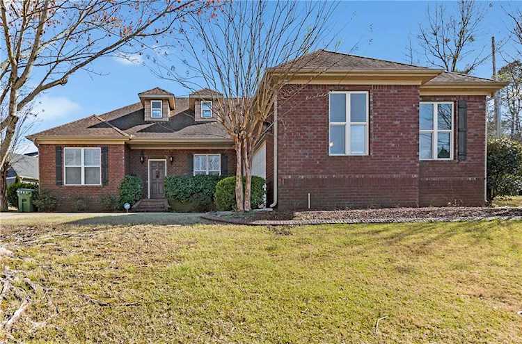 802 Cutler Ridge Ct Opelika, AL 36801 | MLS 160712 Photo 1