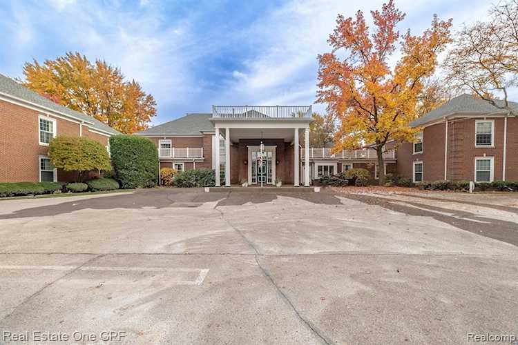 17111 E Jefferson Ave #11 Grosse Pointe, MI 48230
