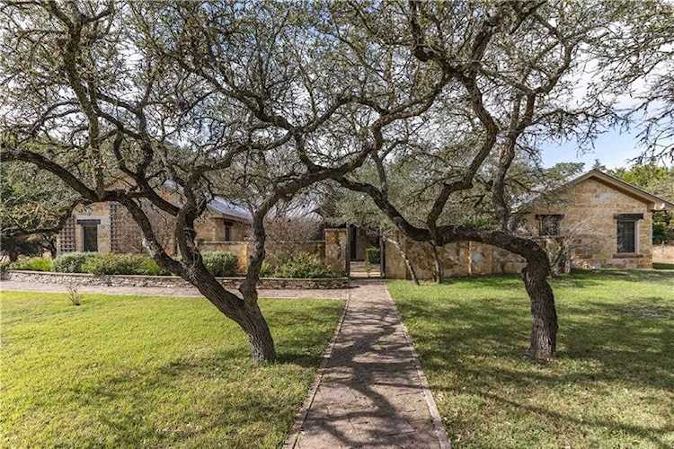 181 Darden Hill RD Driftwood, TX 78619