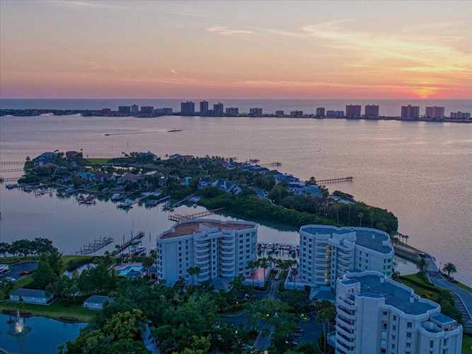 1 Seaside Ln #203 Belleair, FL 33756