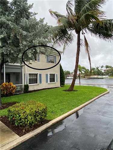 110 Cypress Club Drive #121 Pompano Beach, FL 33060