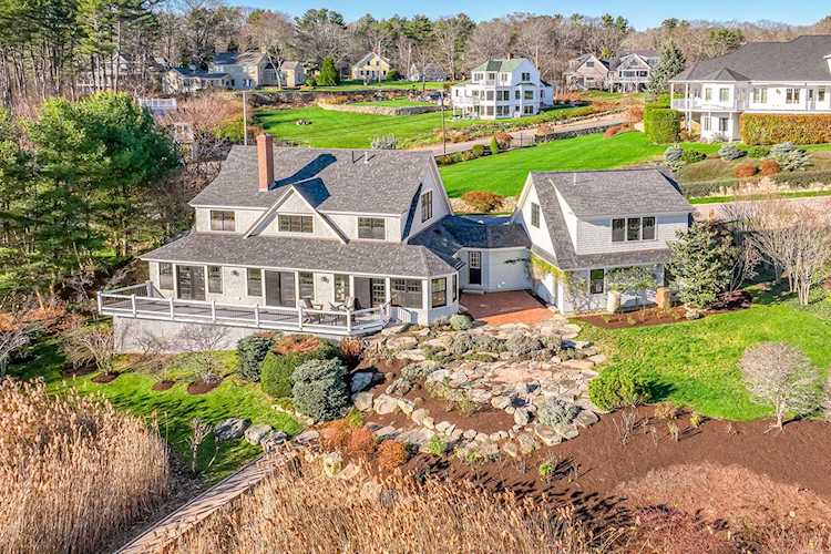5 Agamenticus Ave York, ME 03902