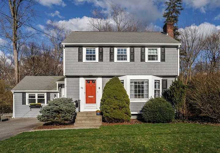 69 Tower Ave Weymouth, MA 02190