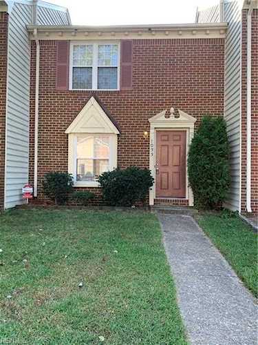1033 Still Harbor Circle Chesapeake, VA 23320 | MLS 10465010 Photo 1