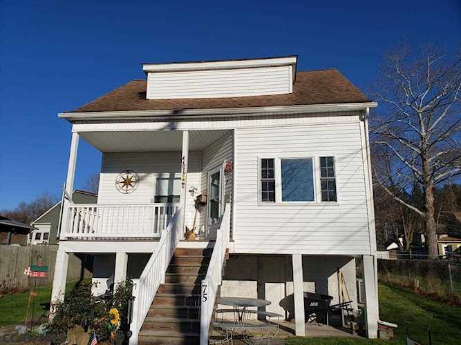 75 North Riverside Drive Mount Union, PA 17066 | home for sale | KBB Photo 1