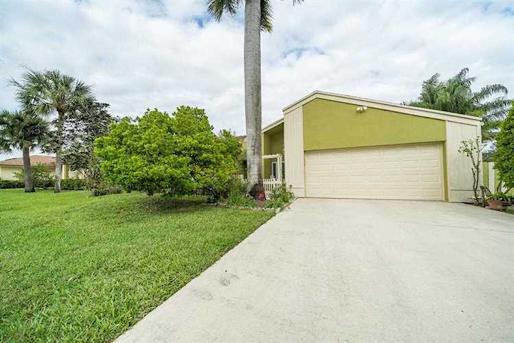136 Elysium Drive Royal Palm Beach, FL 33411