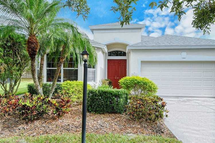 8134 Coates Row PLACE University Park, FL 34201