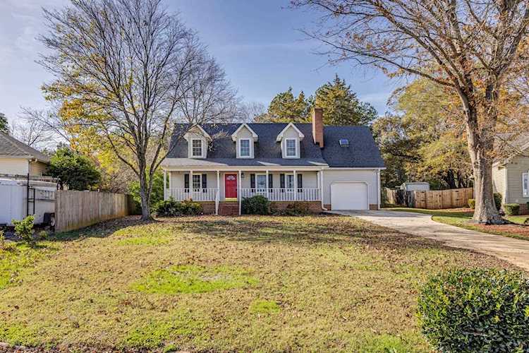 110 Thornapple Way Simpsonville, SC 29681
