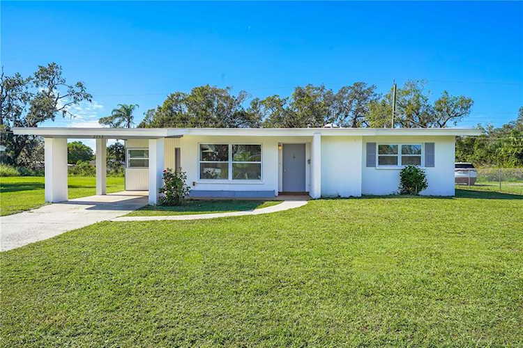 2753 Jay PLACE Sarasota, FL 34235
