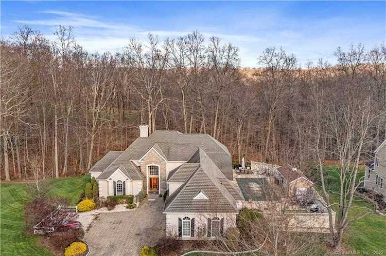 415 Bluff View Drive Guilford, CT 06437