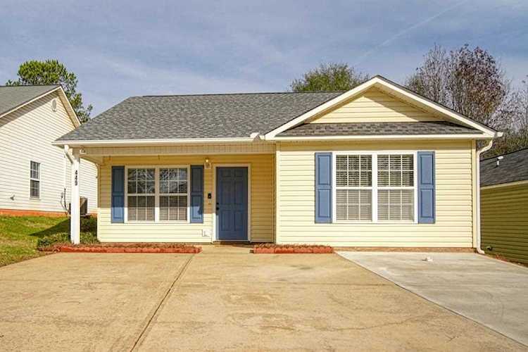 449 Clark Glen Dr Inman, SC 29349