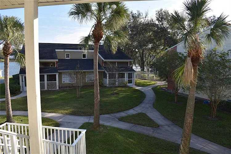 703 Parsons Lake PATH #207 Brandon, FL 33511