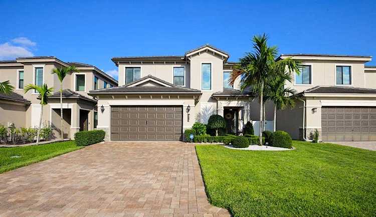 6120 Yerba Buena Court Lake Worth, FL 33467