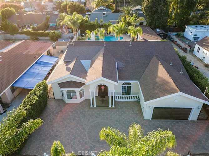 6719 Greenbush Ave Valley Glen, CA 91401