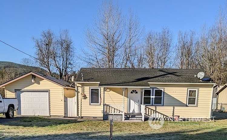 611 Main St Vader, WA 98531