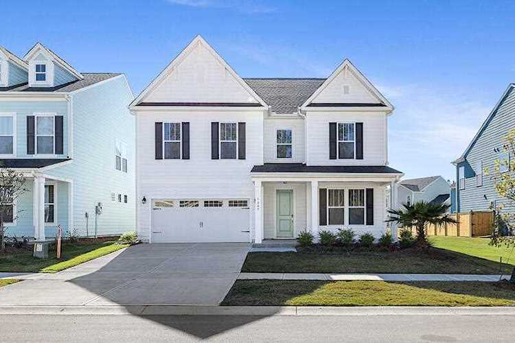 1045 Magnolia Warbler Way Ravenel, SC 29470