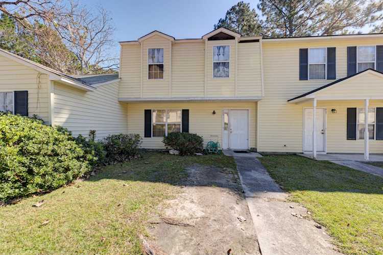 4725 Linfield Ln North Charleston, SC 29418