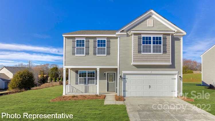907 Newport Ct Asheville, NC 28806