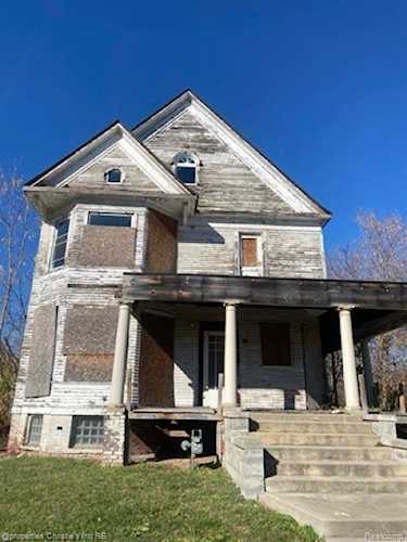 100 Pingree St Detroit, MI 48202